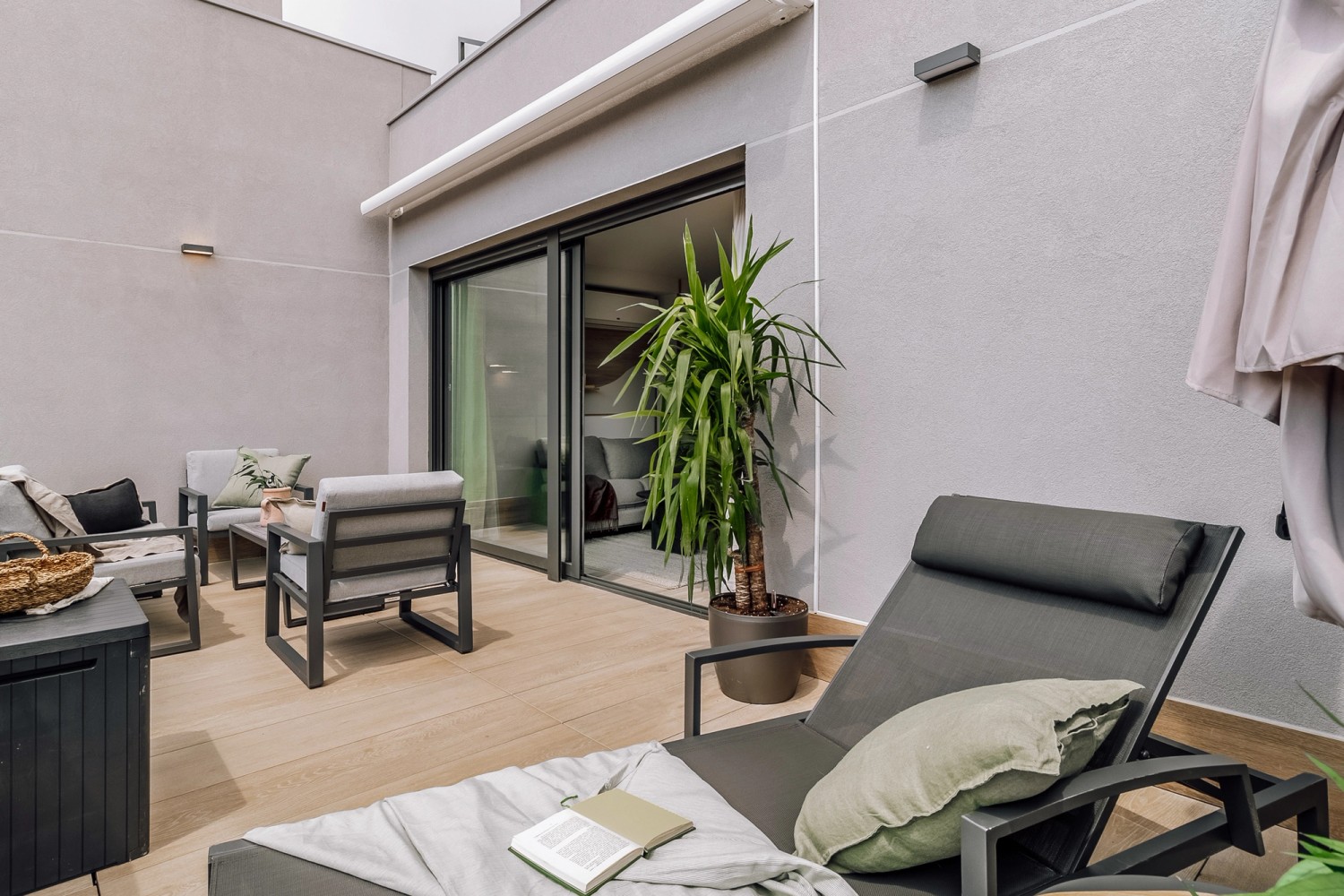 Terraza ubicada en un apartamento corporativo en Le Marais