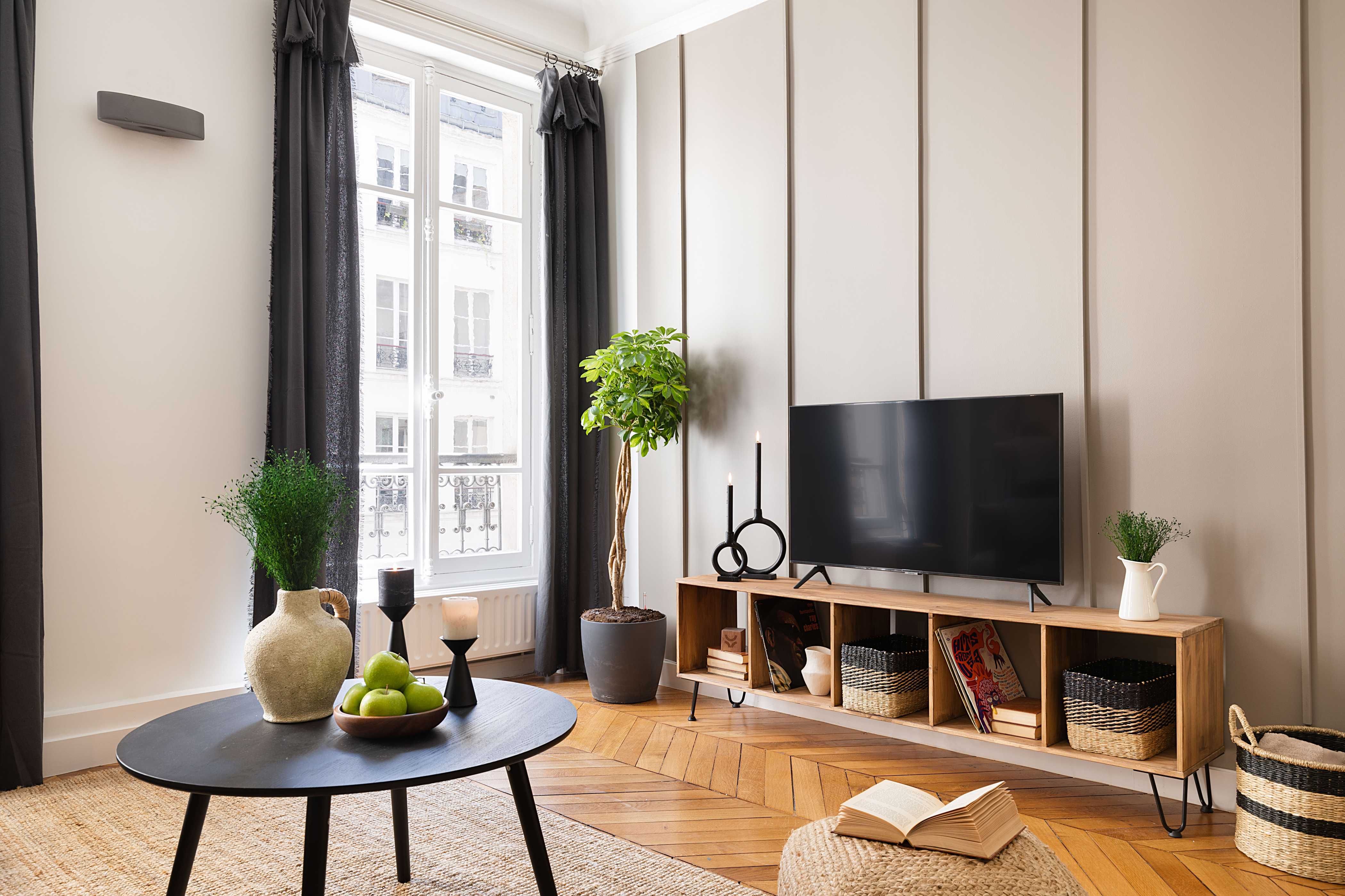 TAILLON Furnished apartment in Avenue Kléber, Paris