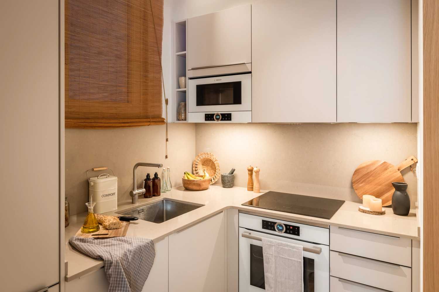 1654252575-kitchen-in-apartment-to-rent-monthly-in-eixample-957.jpg