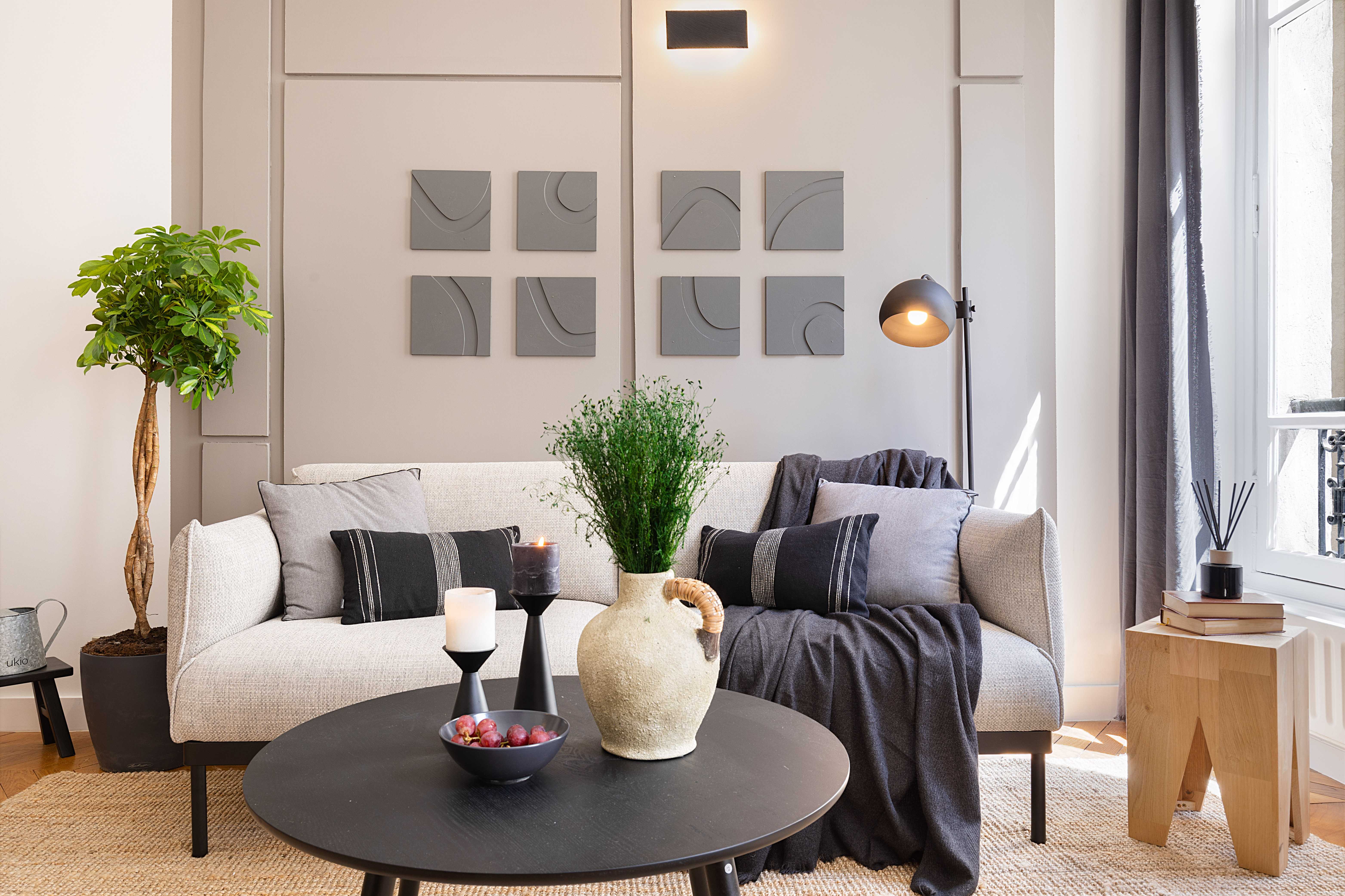 TAILLON Furnished apartment in Avenue Kléber, Paris