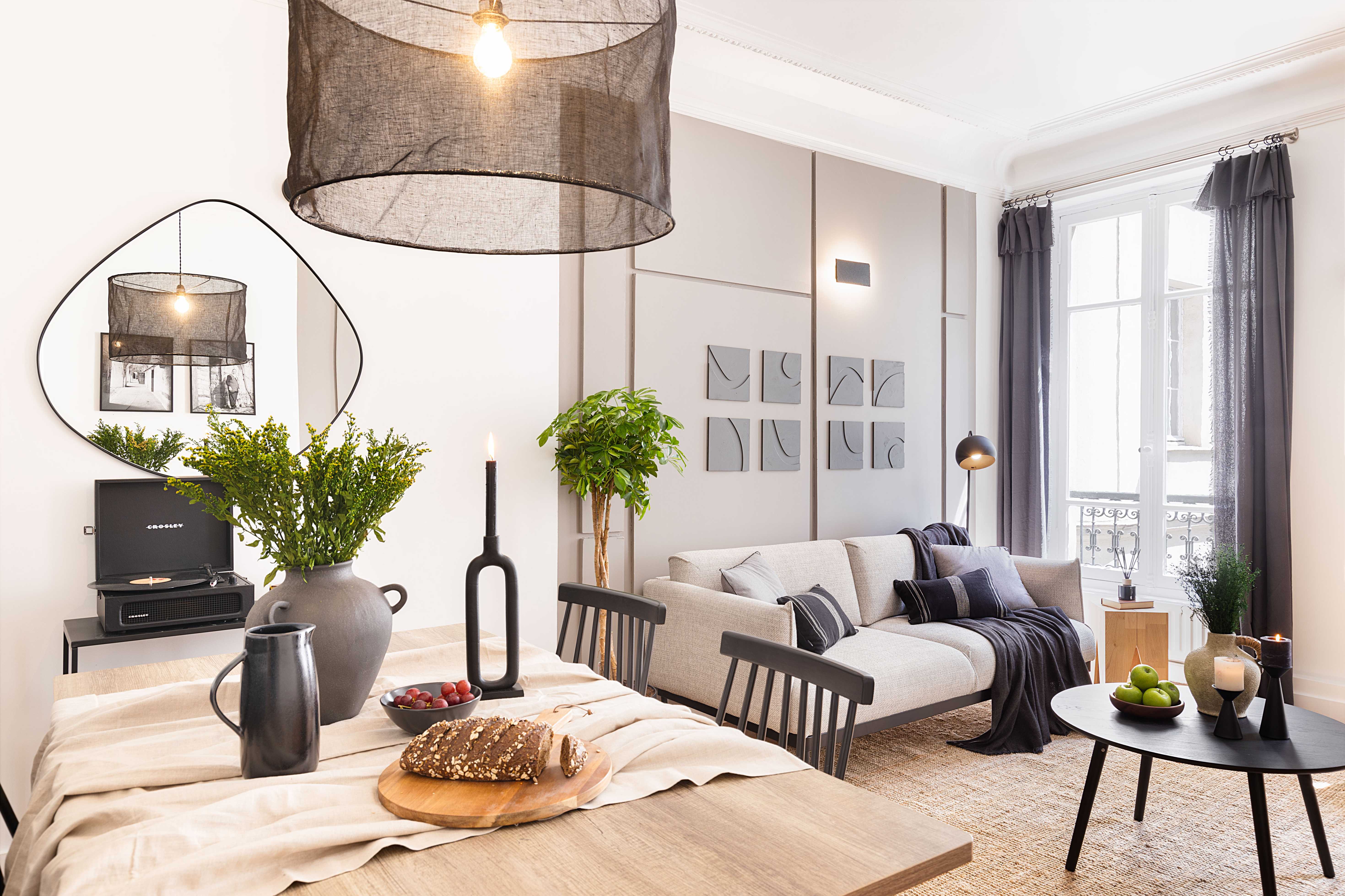 TAILLON Furnished apartment in Avenue Kléber, Paris