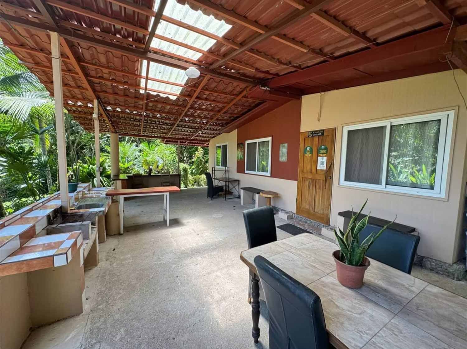 Villa #5 Jaguar