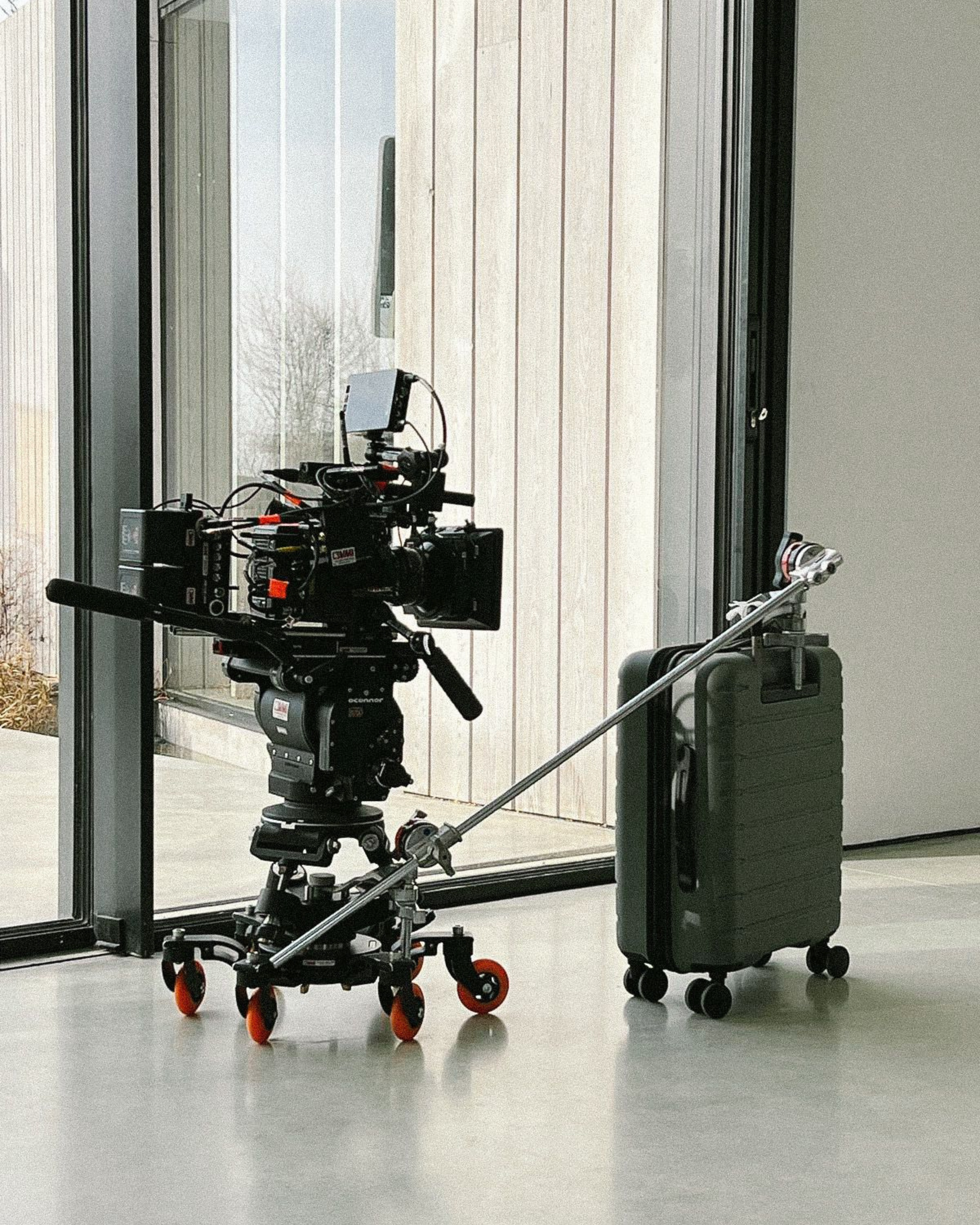 Luggage Advert, Behind The Scenes