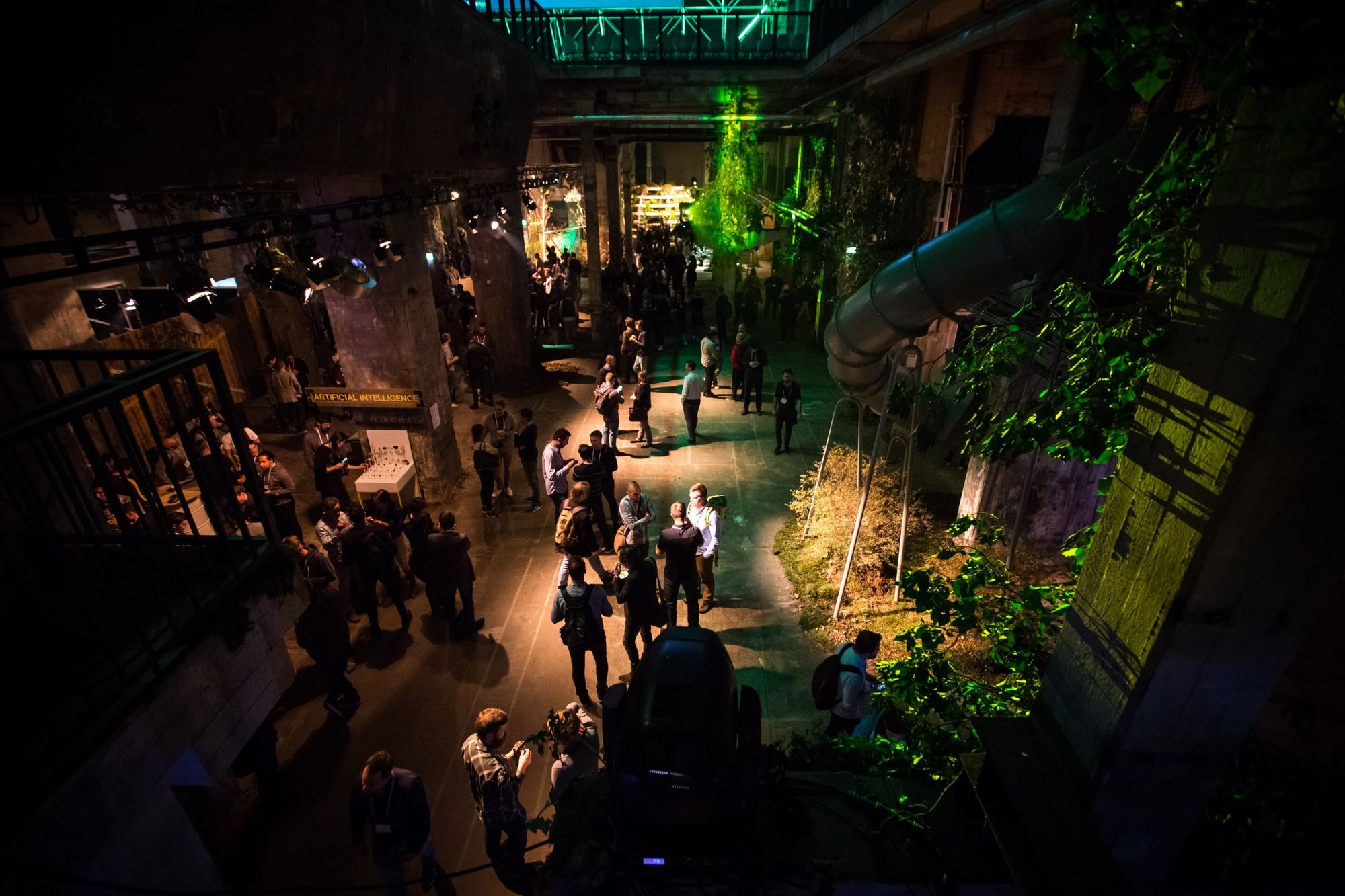 Event Production Service, Slide Installation