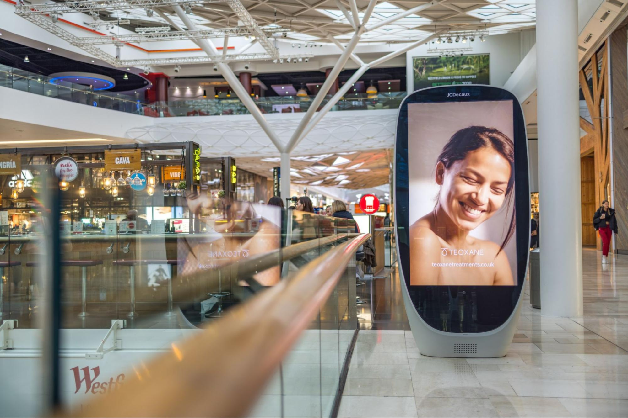 Digital Billboard, health & beauty brand