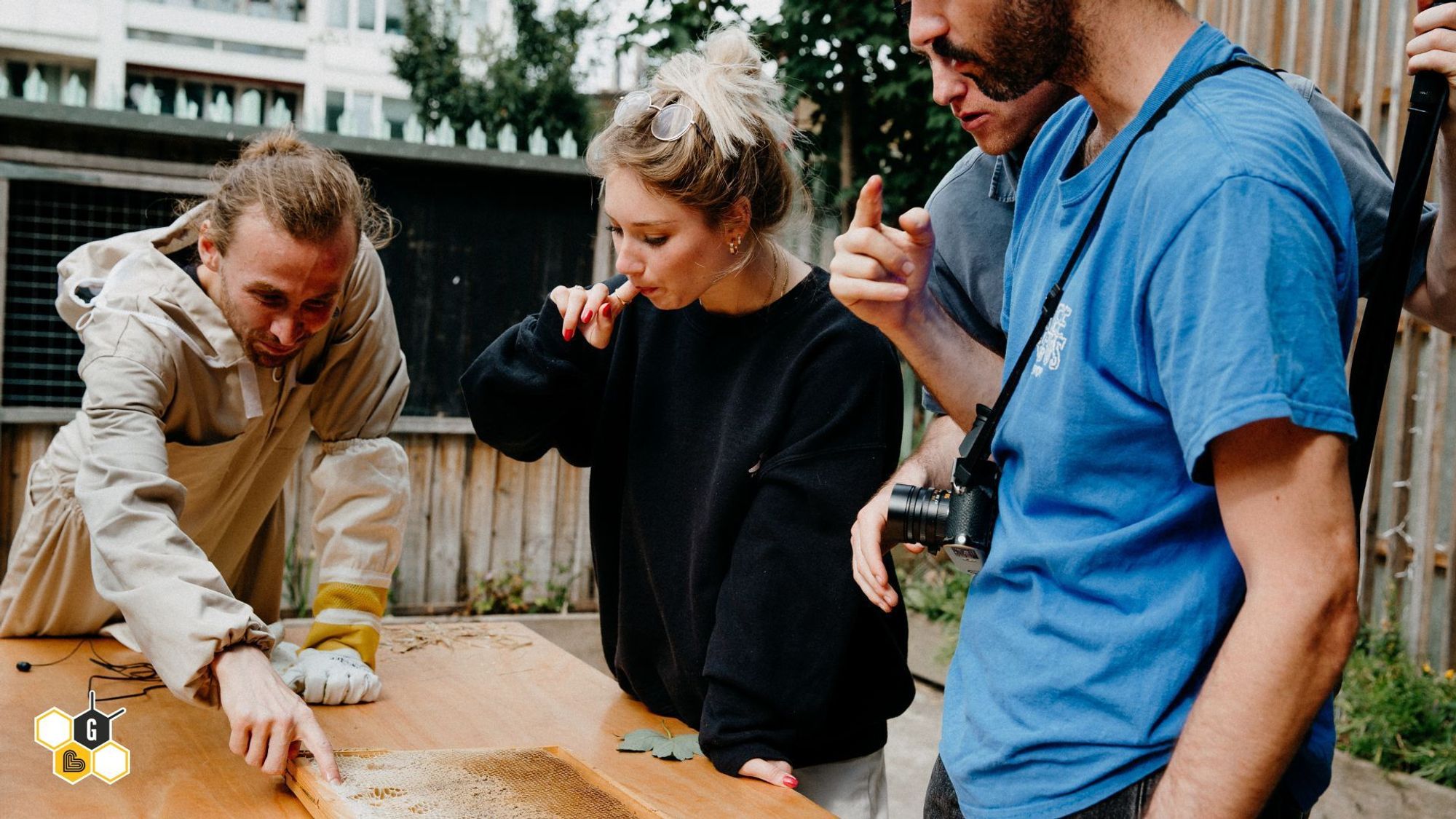 Natalie Galvau - Bees & Refugees x Gramafilm