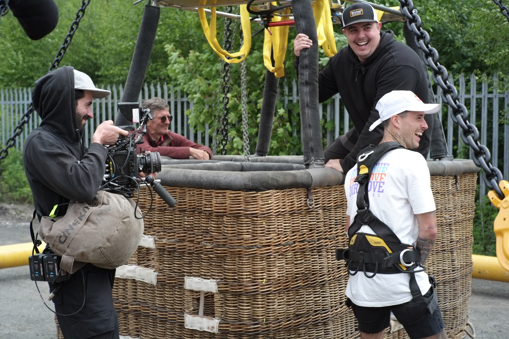 Tiago Kingwell, Don't Look Down