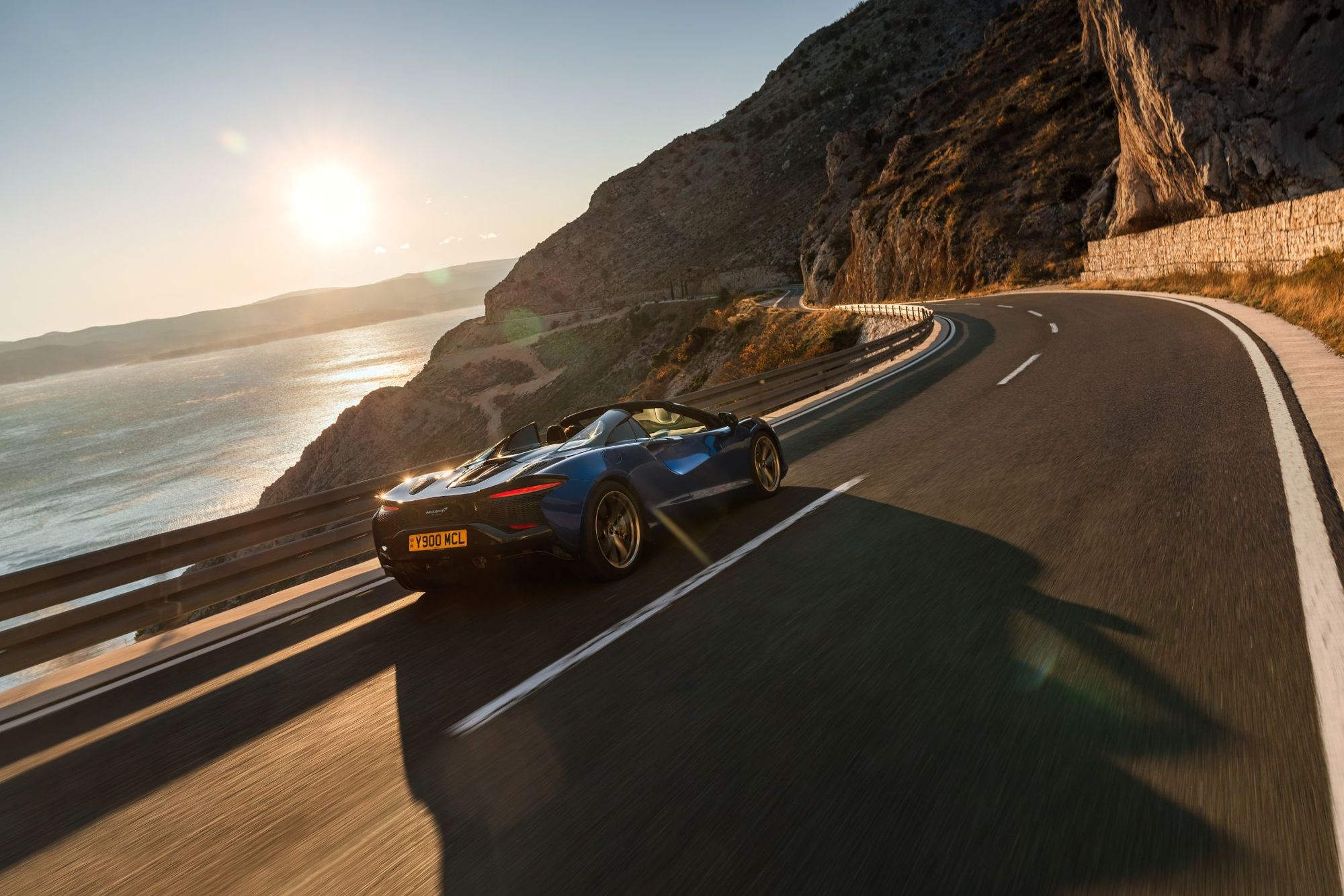 McLaren_Artura_Spider
