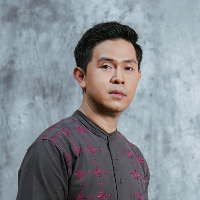 Cakra Khan