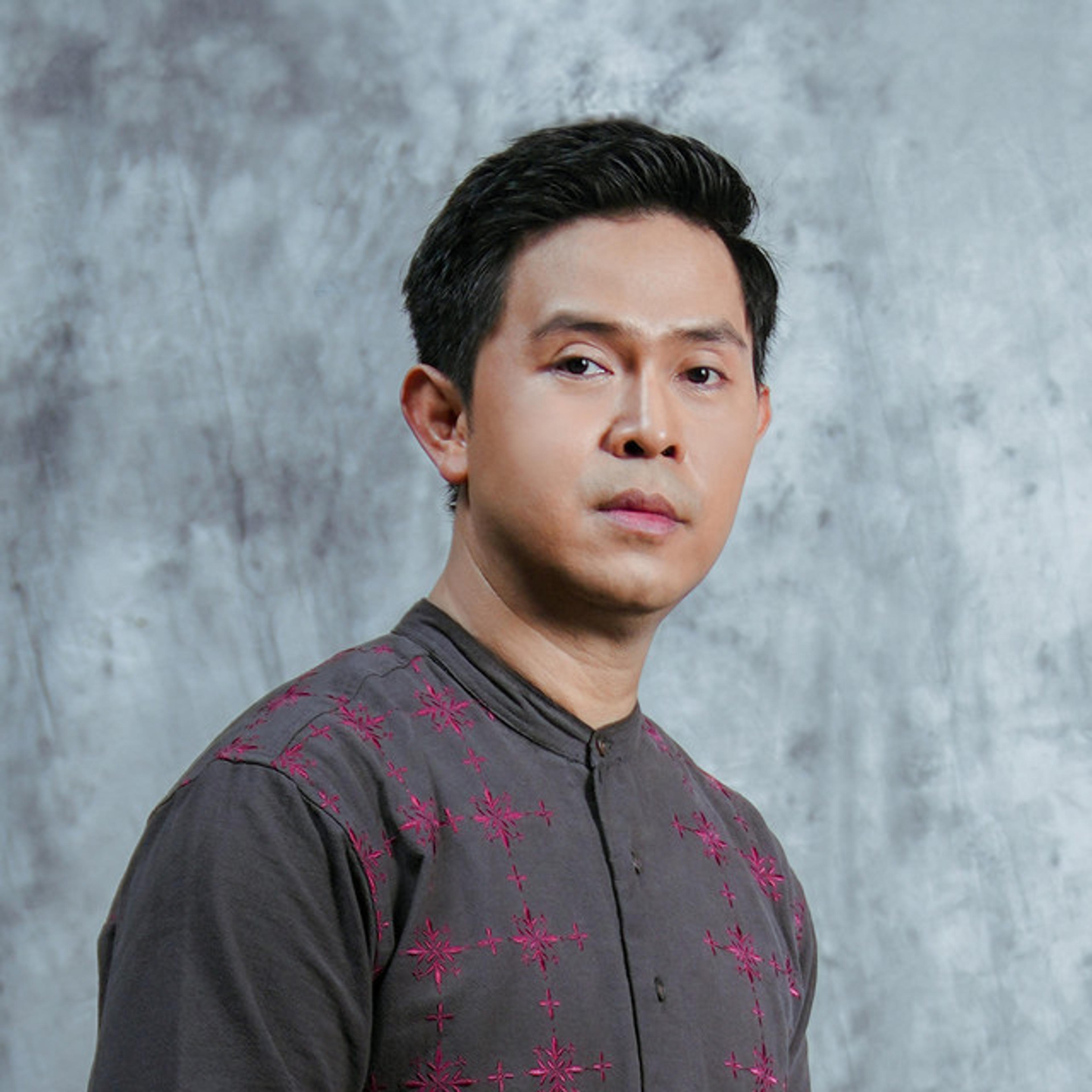 Cakra Khan