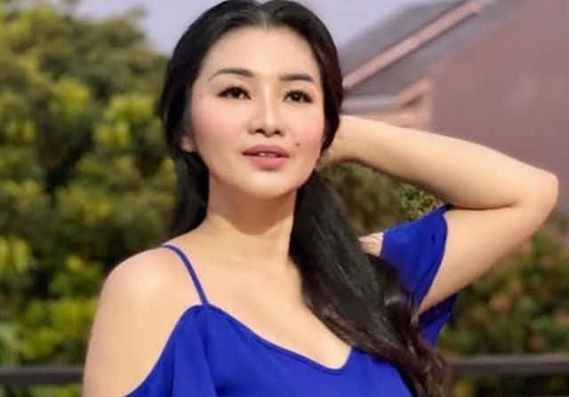 Fitri Carlina