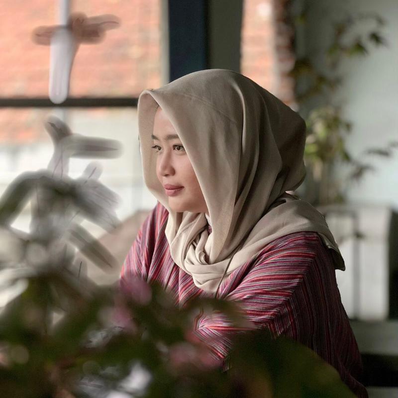 Tya Subiakto