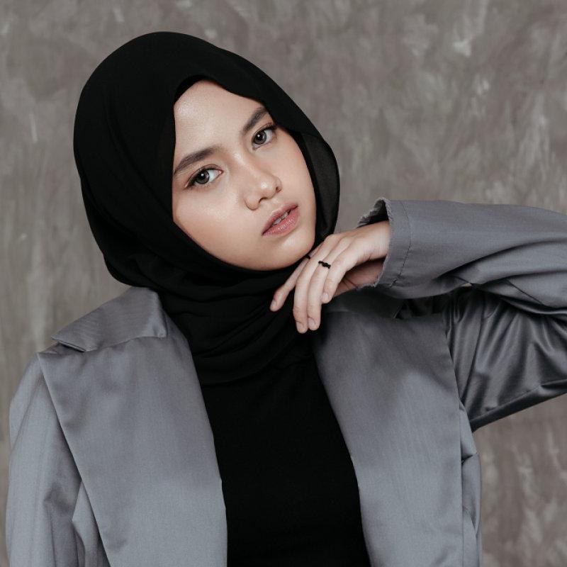 Hanin Dhiya