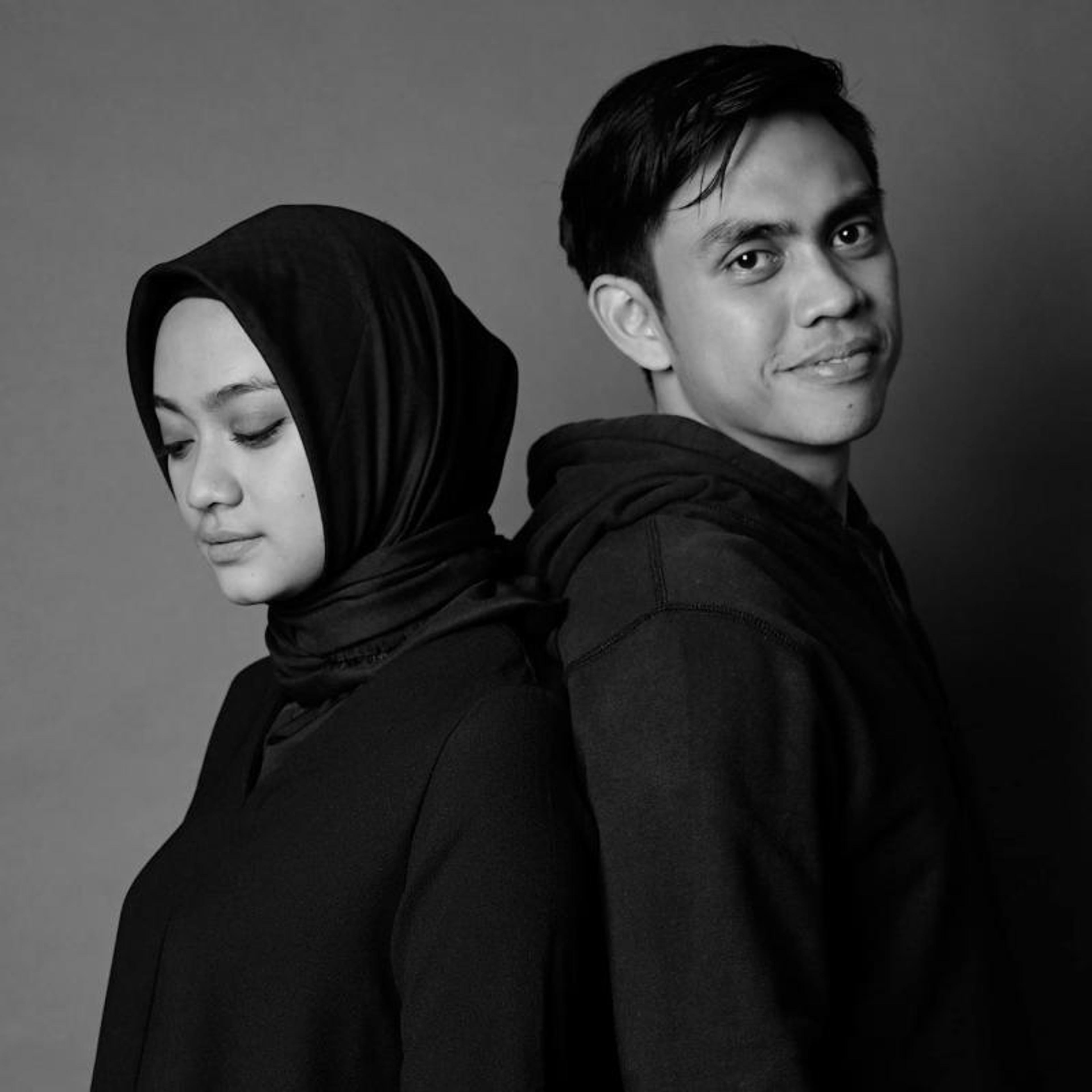 Dengarkan Dia