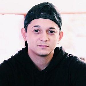 Andrew Andika