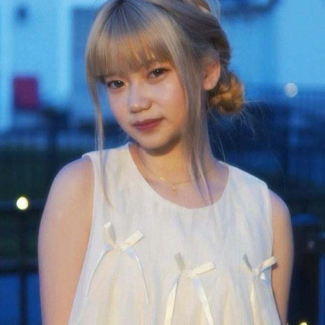 Shania Yan