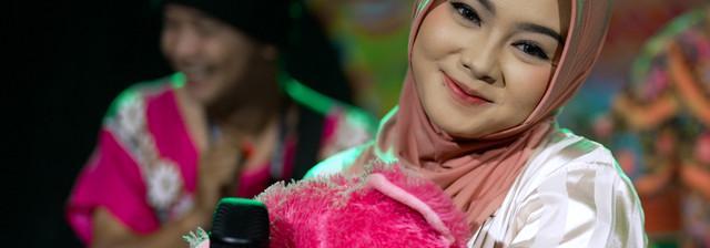 Nazmi Nadia