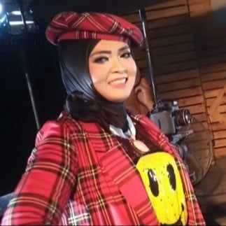 Neng Dessy