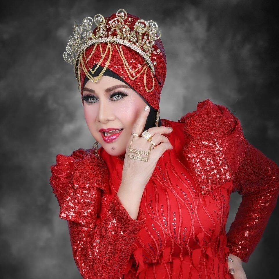 Elvy Sukaesih