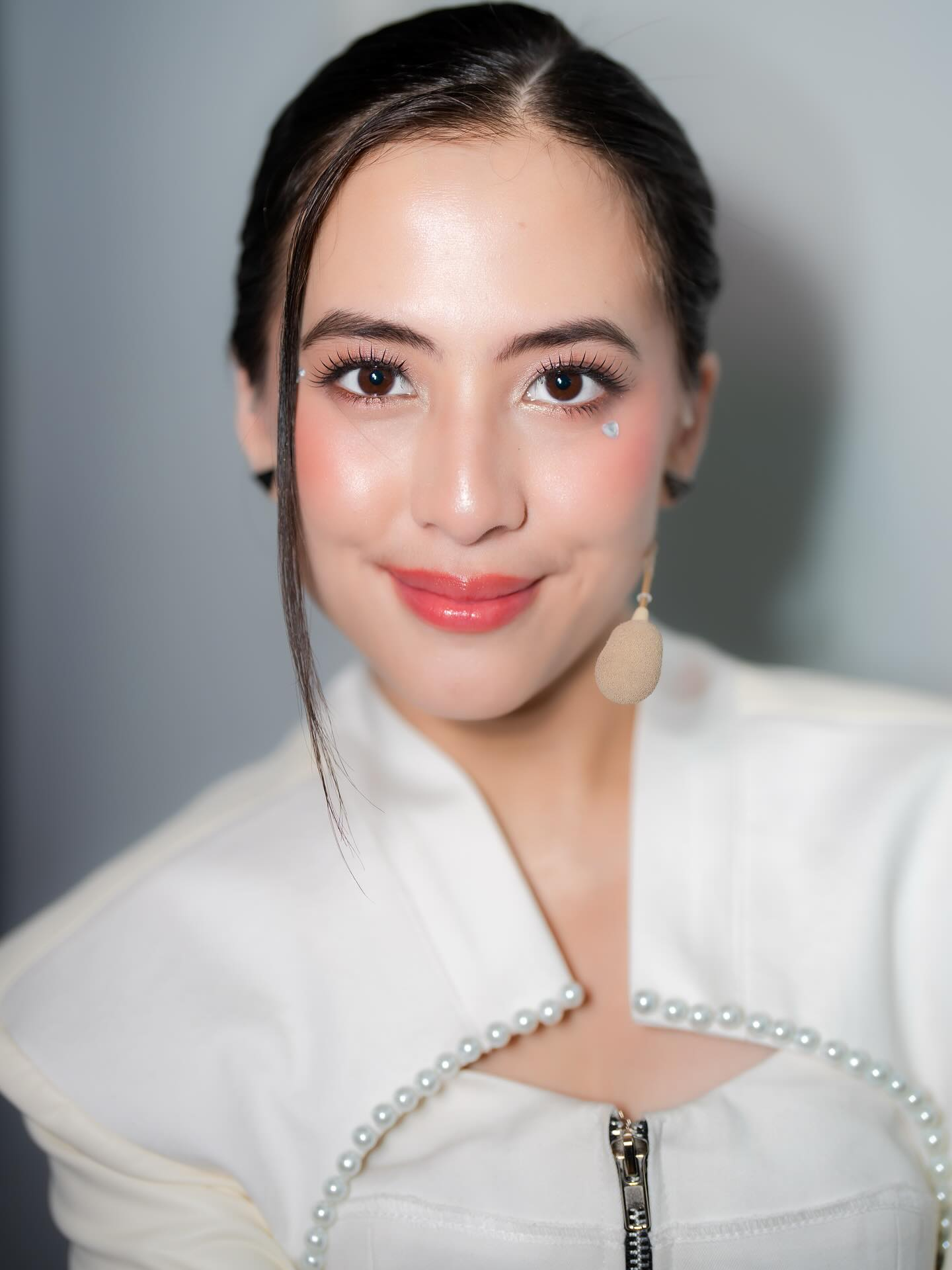 Adhisty Zara