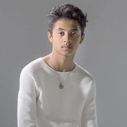 Bastian Steel, Babas