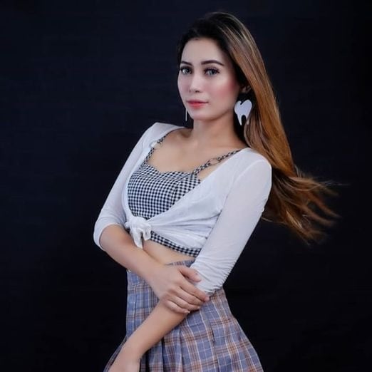 Evis Renata