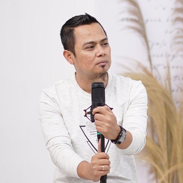 Fendik Adella