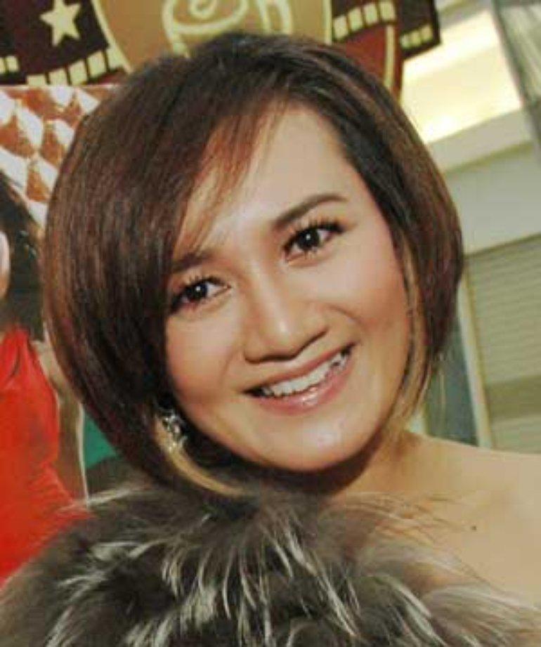 Nini Carlina