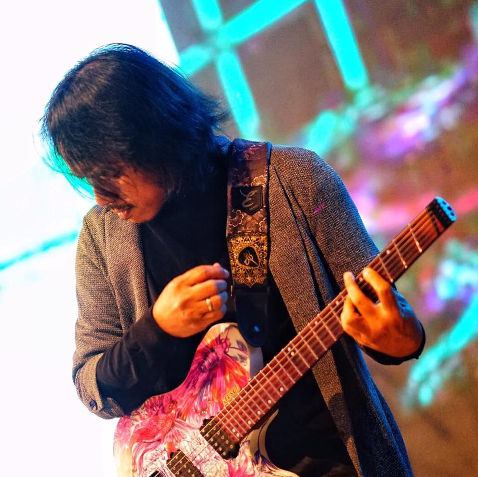 Dewa Budjana
