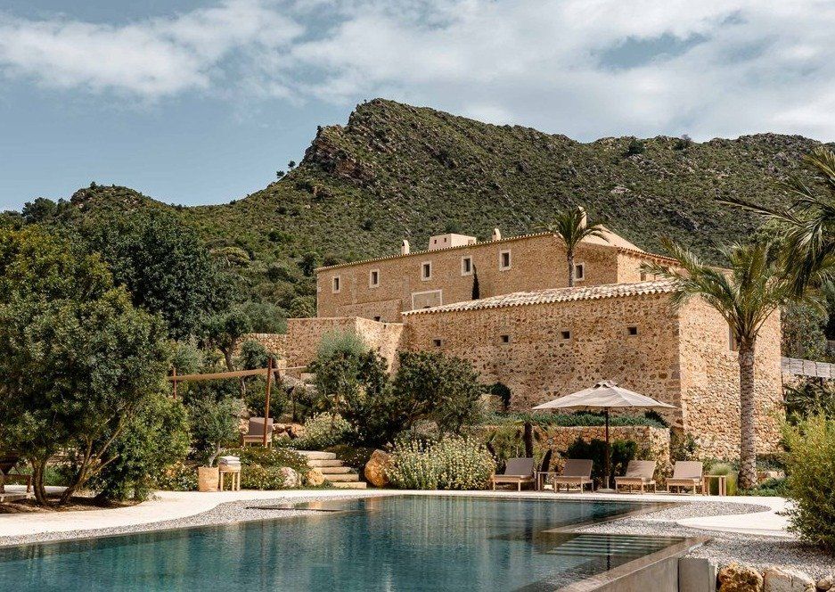 Your gateway to slow living—experience tranquility at Es Racó d’Artà.