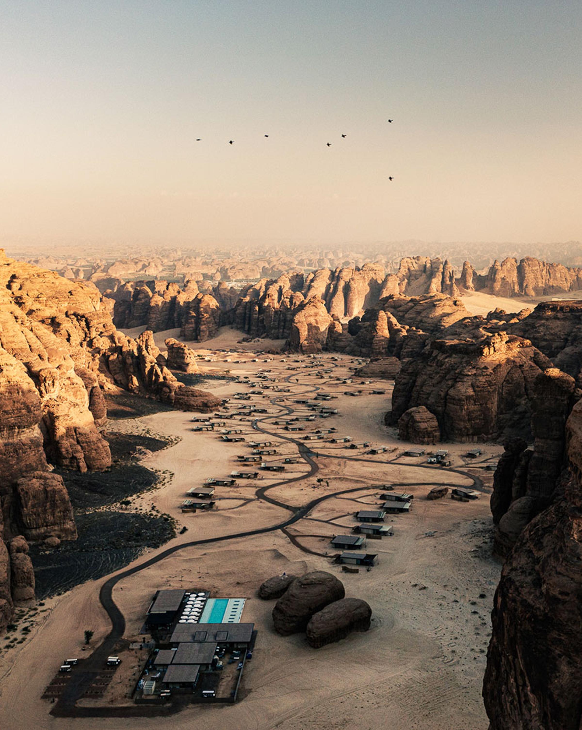 Step into stillness in AlUla. A transformational journey for executives seeking clarity, space, and inner renewal.