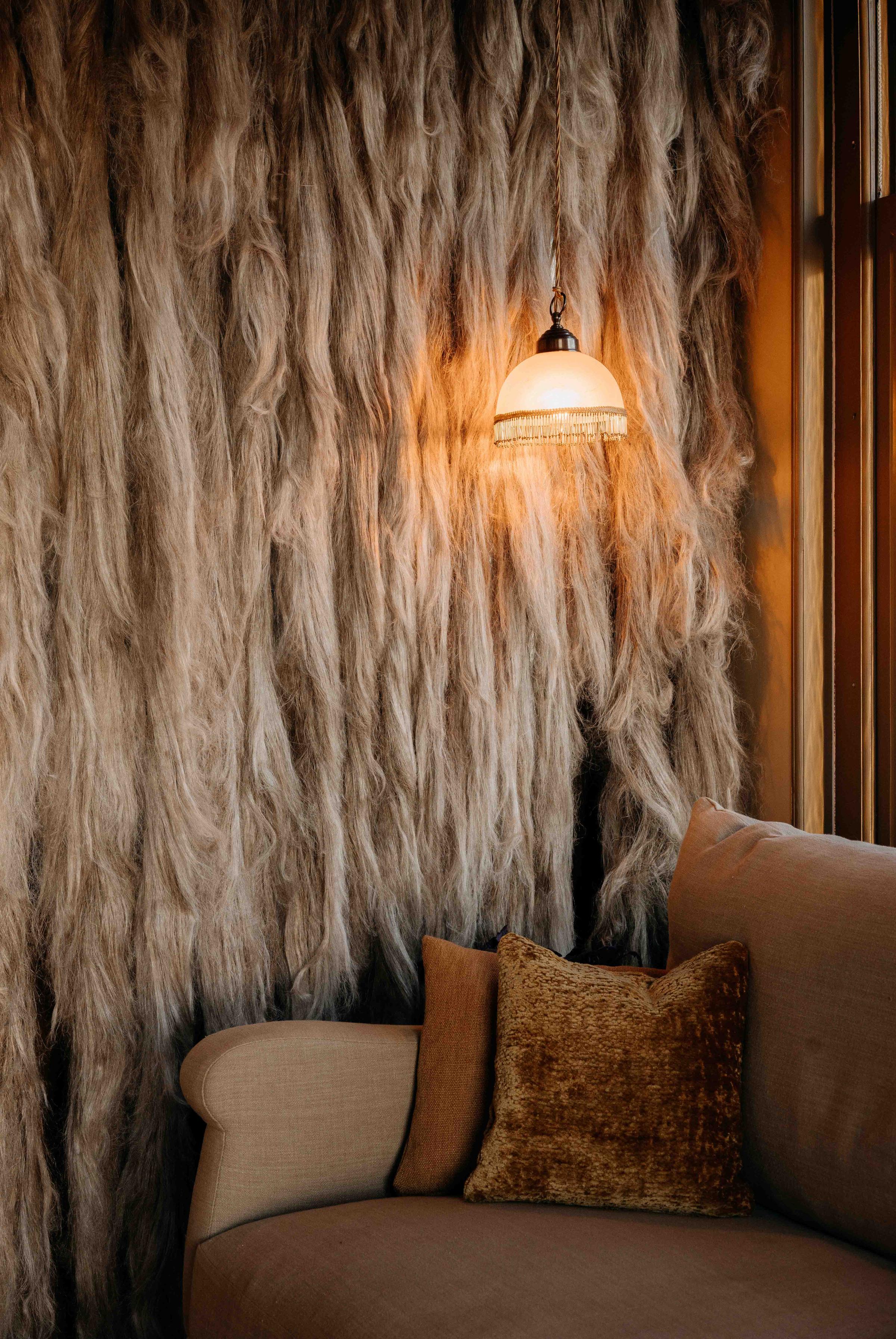 From tulipwood headboards to lake views—pure Dutch elegance.