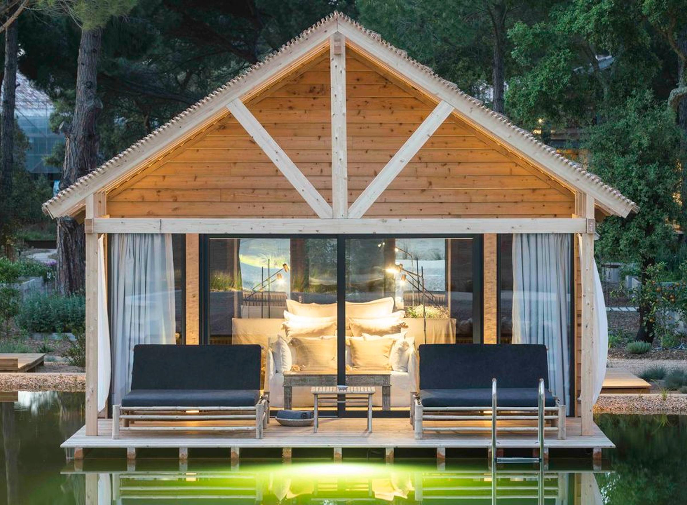 Find tranquility and timeless charm at Sublime Comporta, your luxury escape into nature.