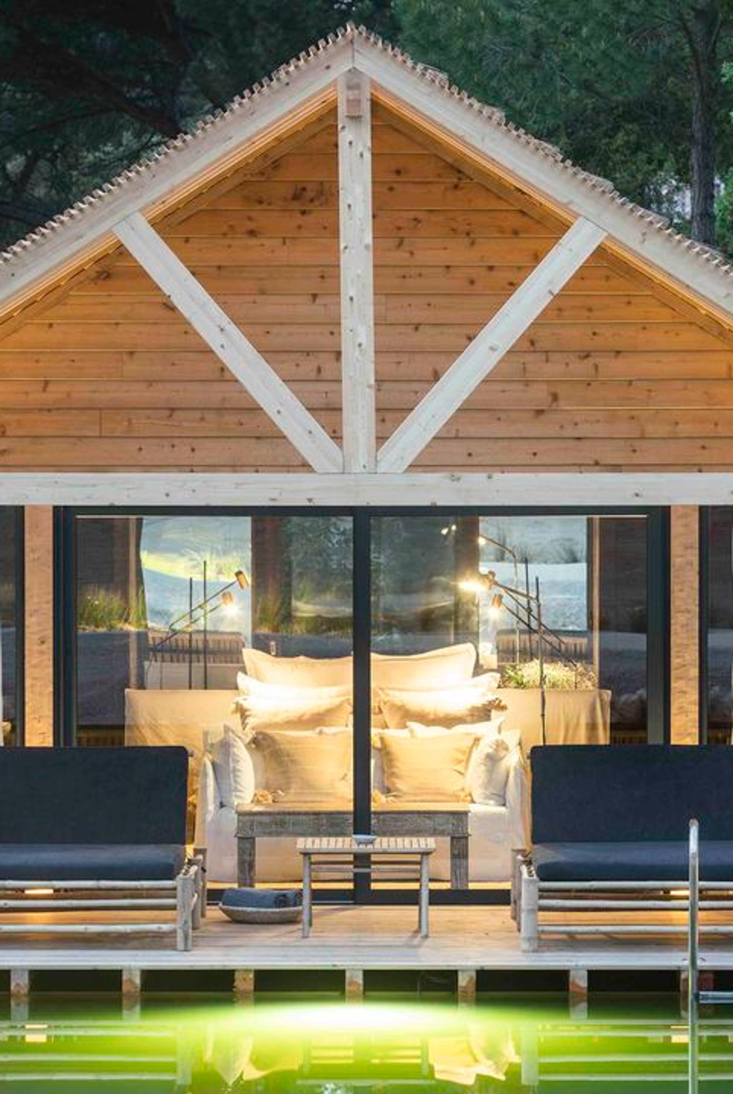 Find tranquility and timeless charm at Sublime Comporta, your luxury escape into nature.