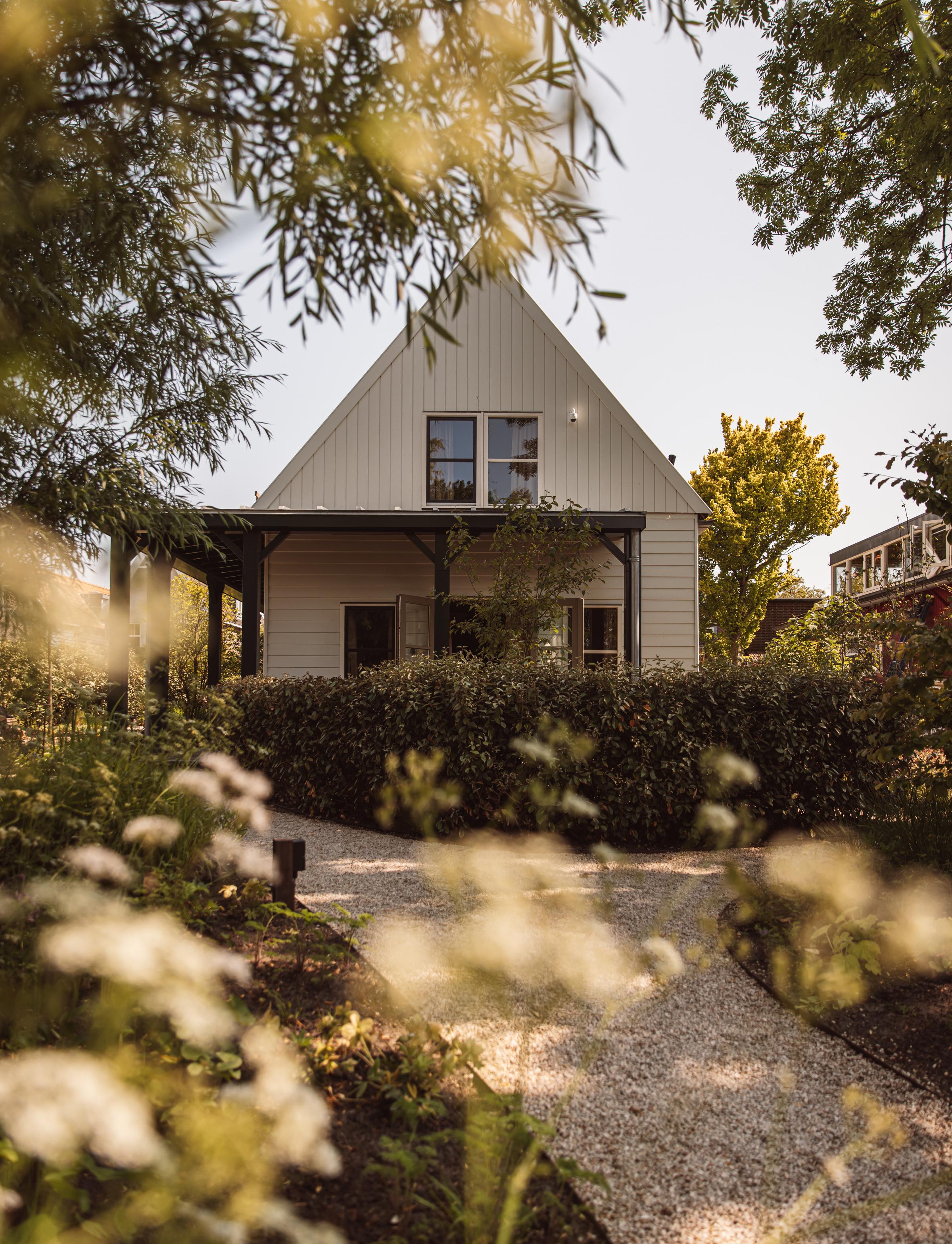 A Boutique Dutch Retreat, Just Beyond the Noise
