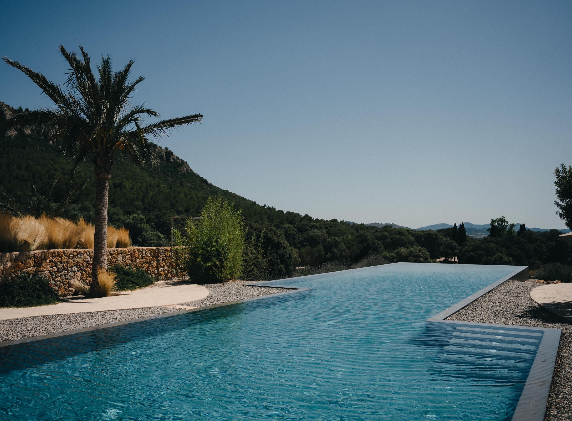 Unwind in a space where simplicity meets sophistication at Es Racó d’Artà.