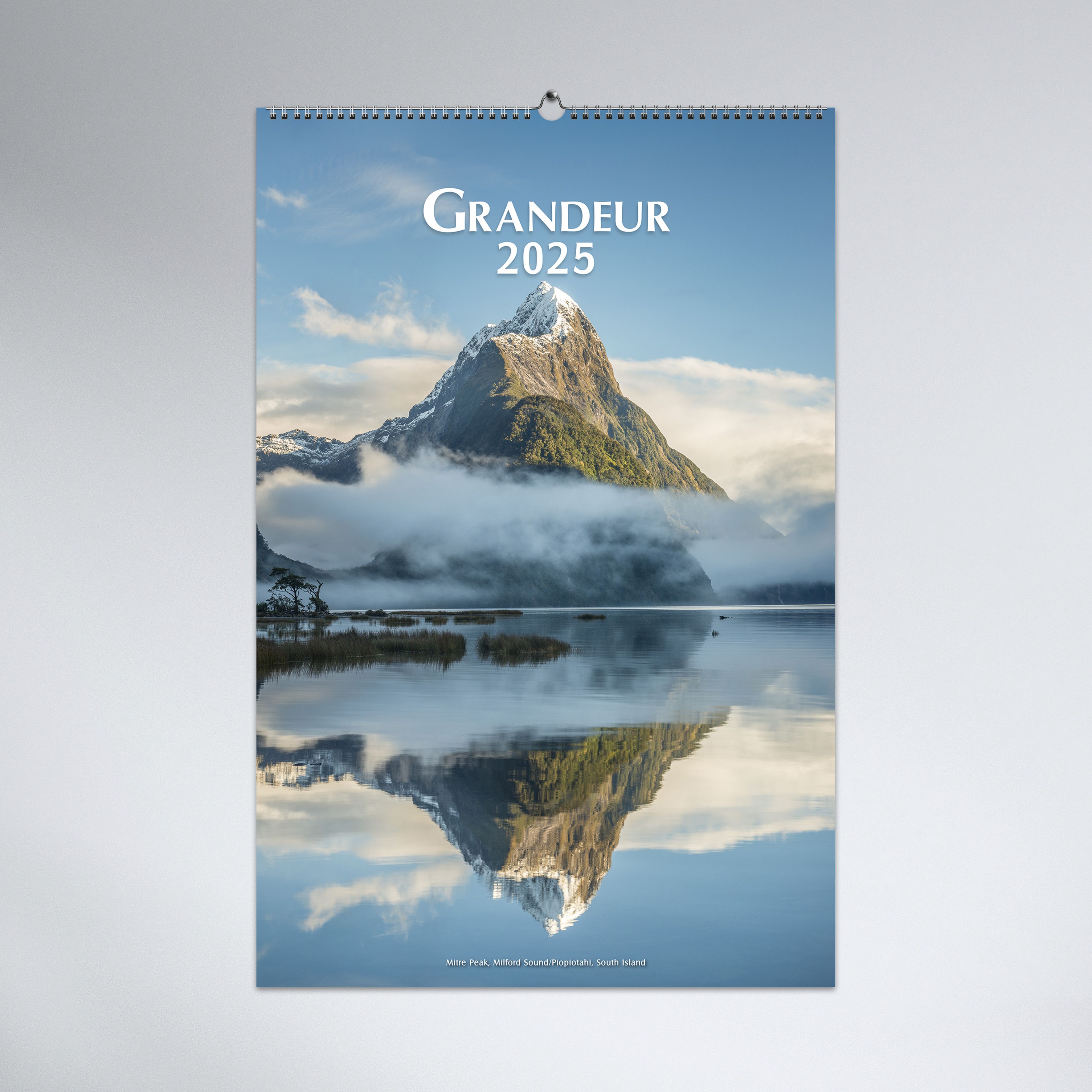 Grandeur_Wall_25-4680-TEXT-00
