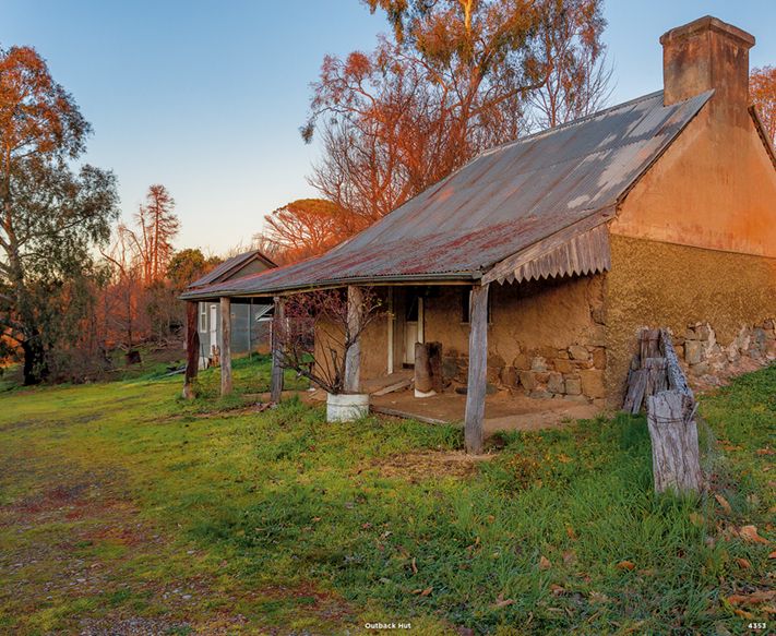 4353_Outback Hut