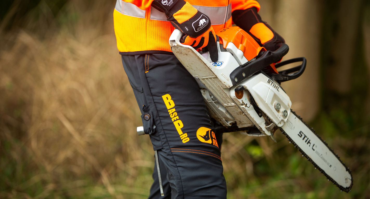 Chainsaw protection clothing - Closup