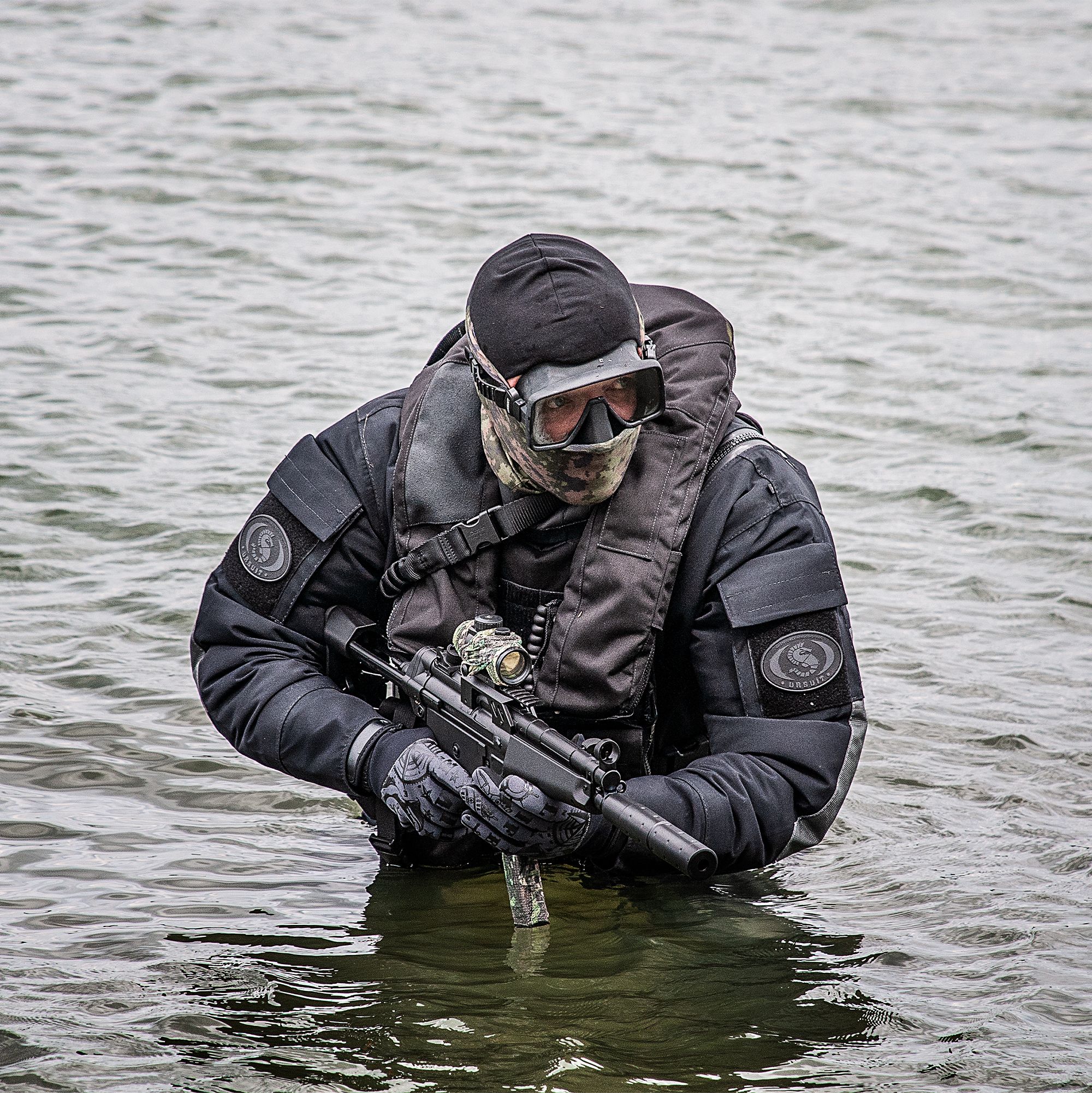 Drysuits & diving suits - Military
