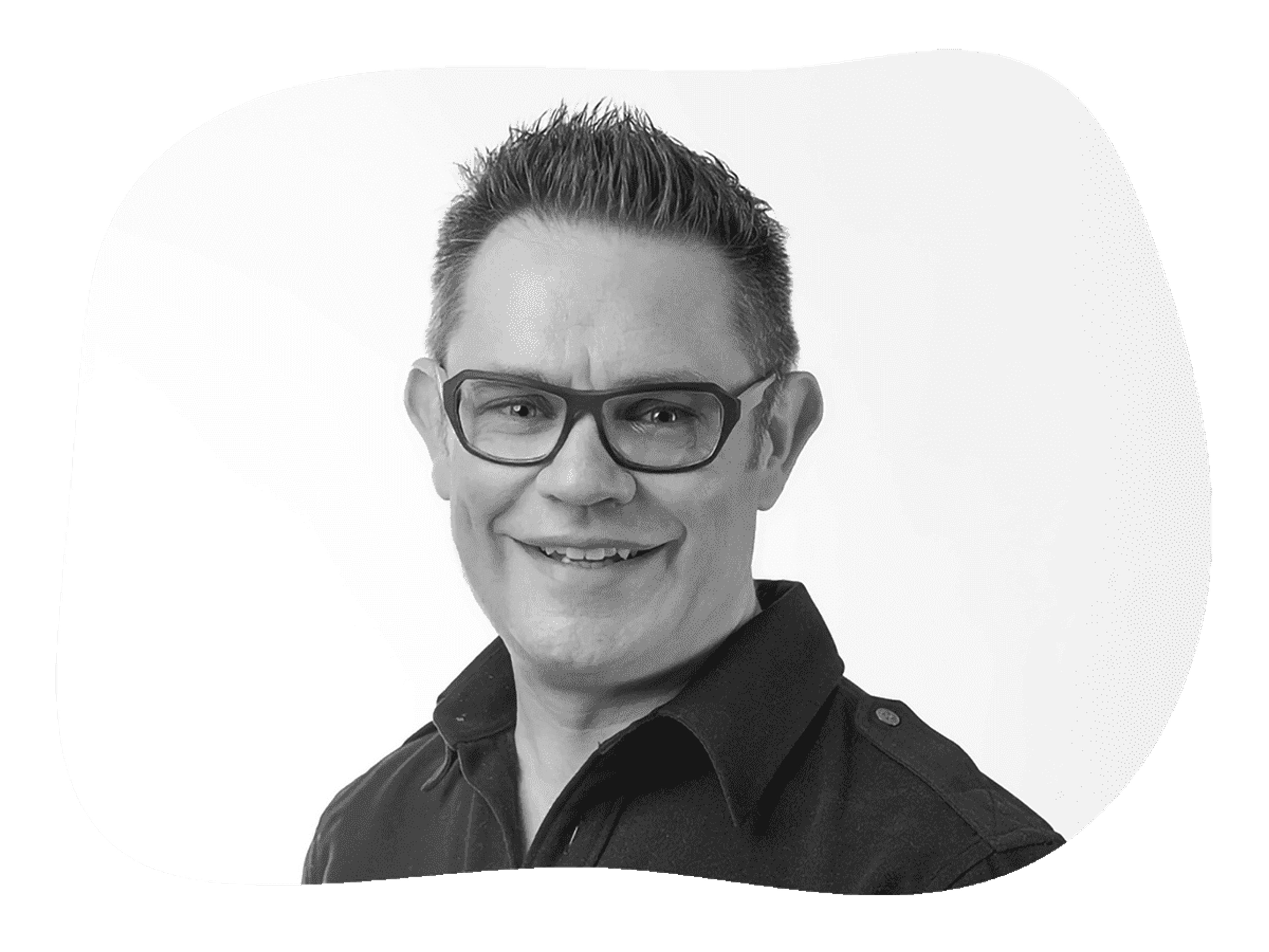 Head shot of Courtney Marsh