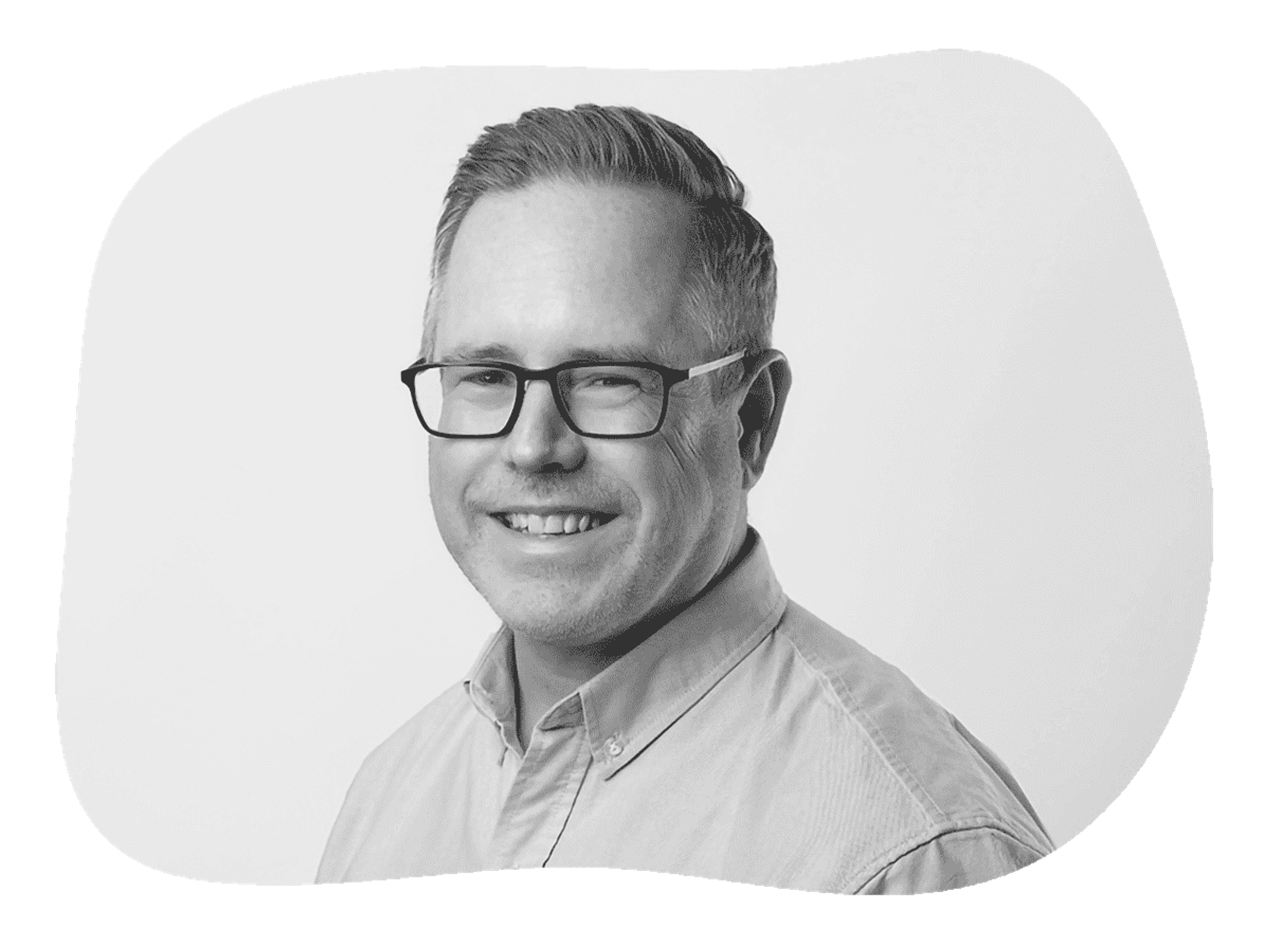 Head shot of Stuart Hayhurst