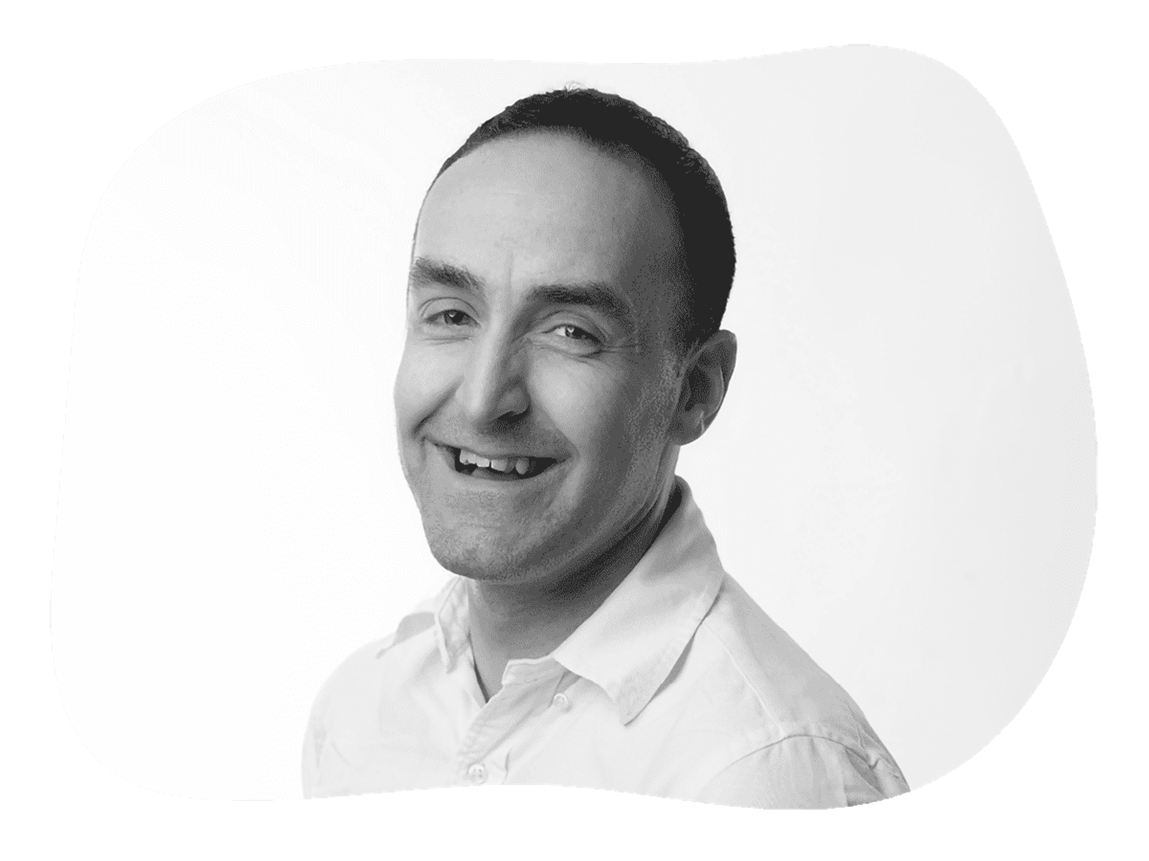 Head shot of Tom Ross