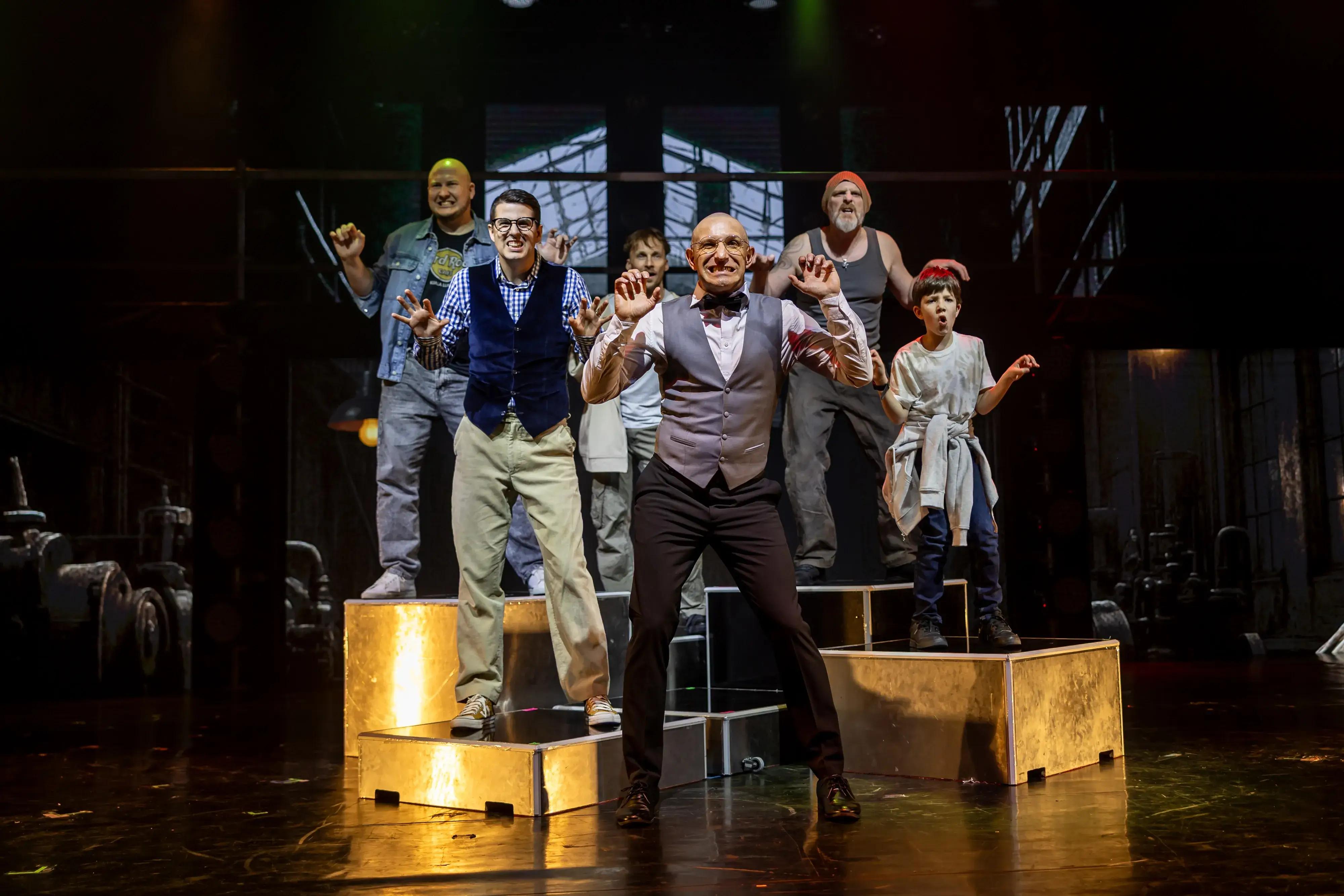 The Full Monty - Image 12