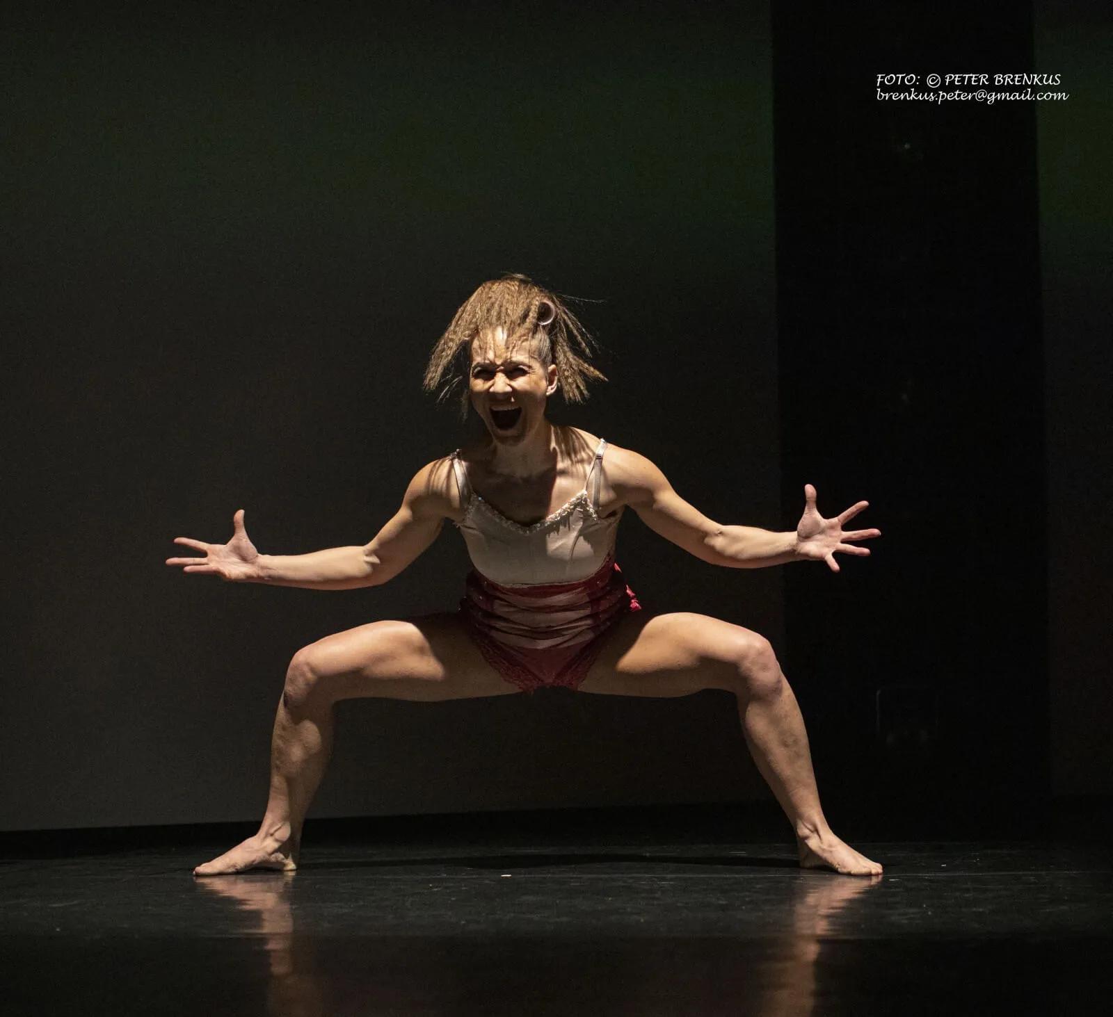 Romeo + Juliet - Image 5