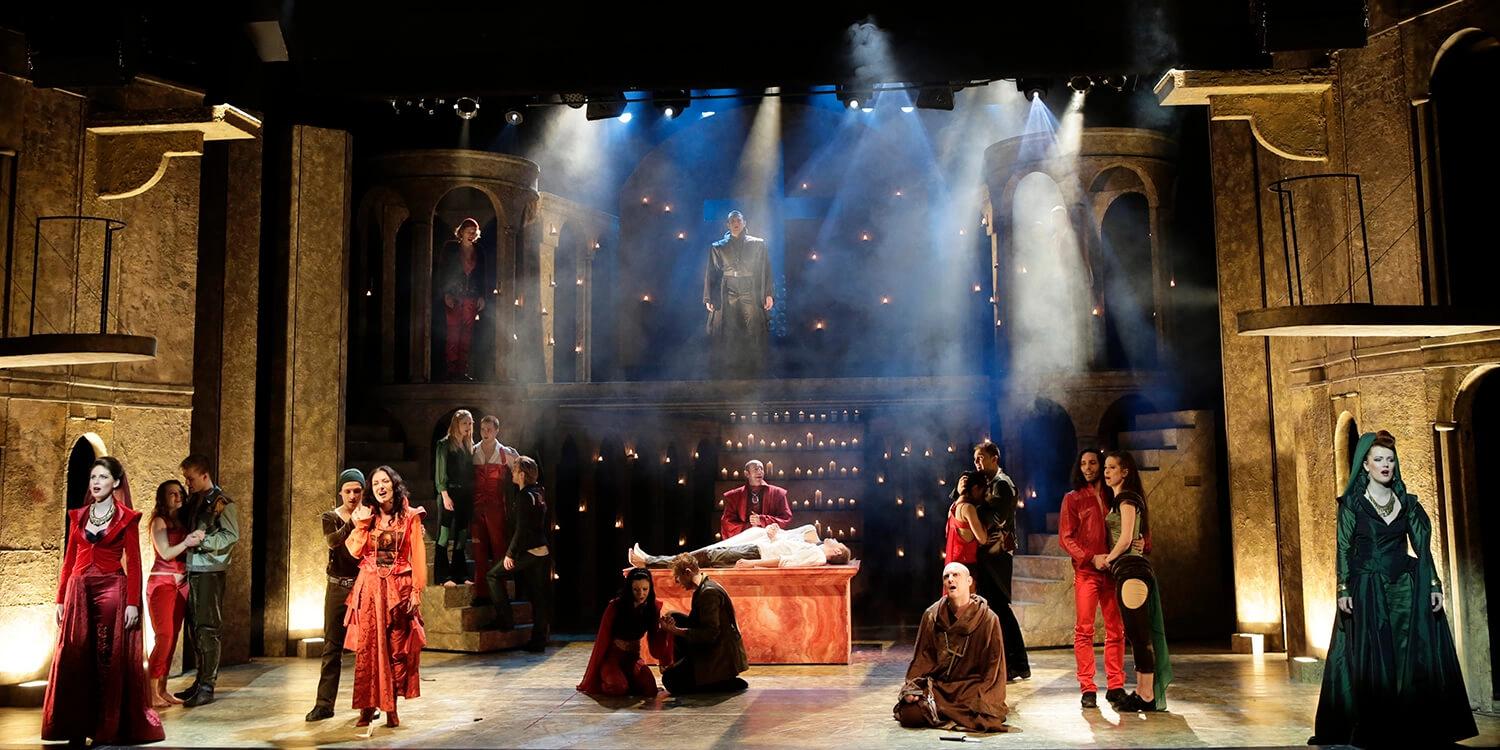 Romeo & Juliet - Image 8