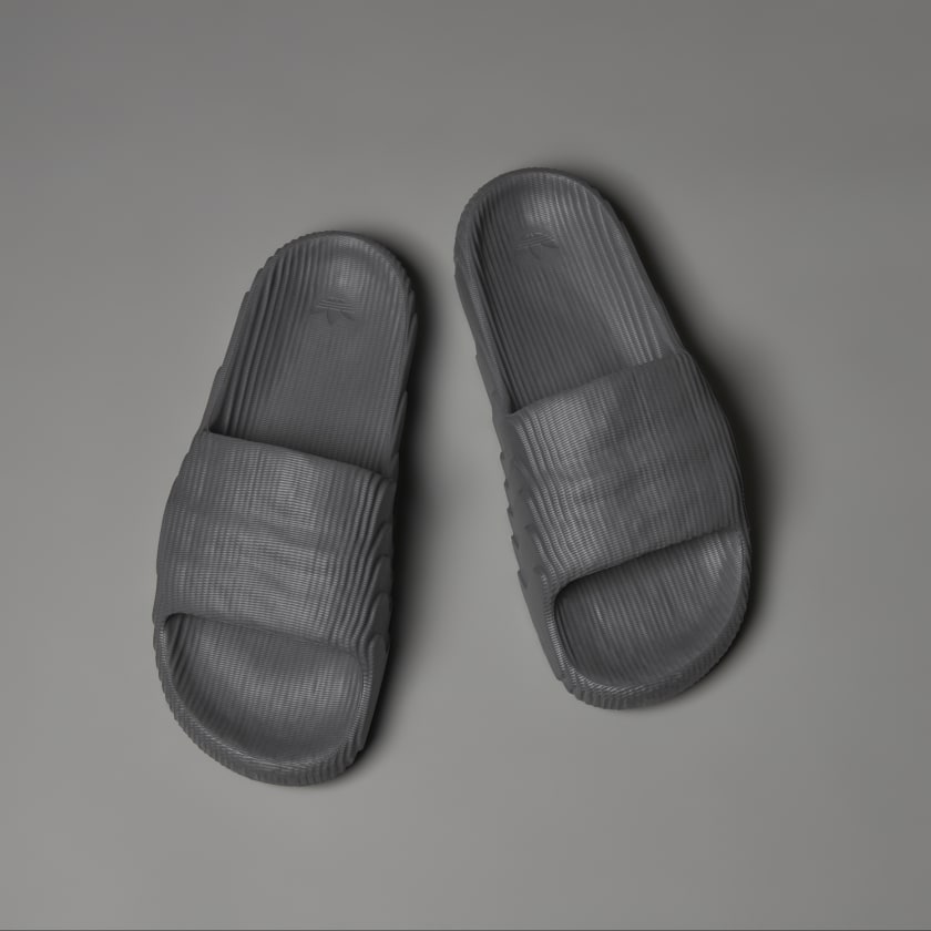 adilette