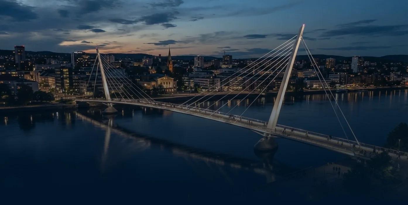 Ypsilon-broen over Drammenselva om kvelden