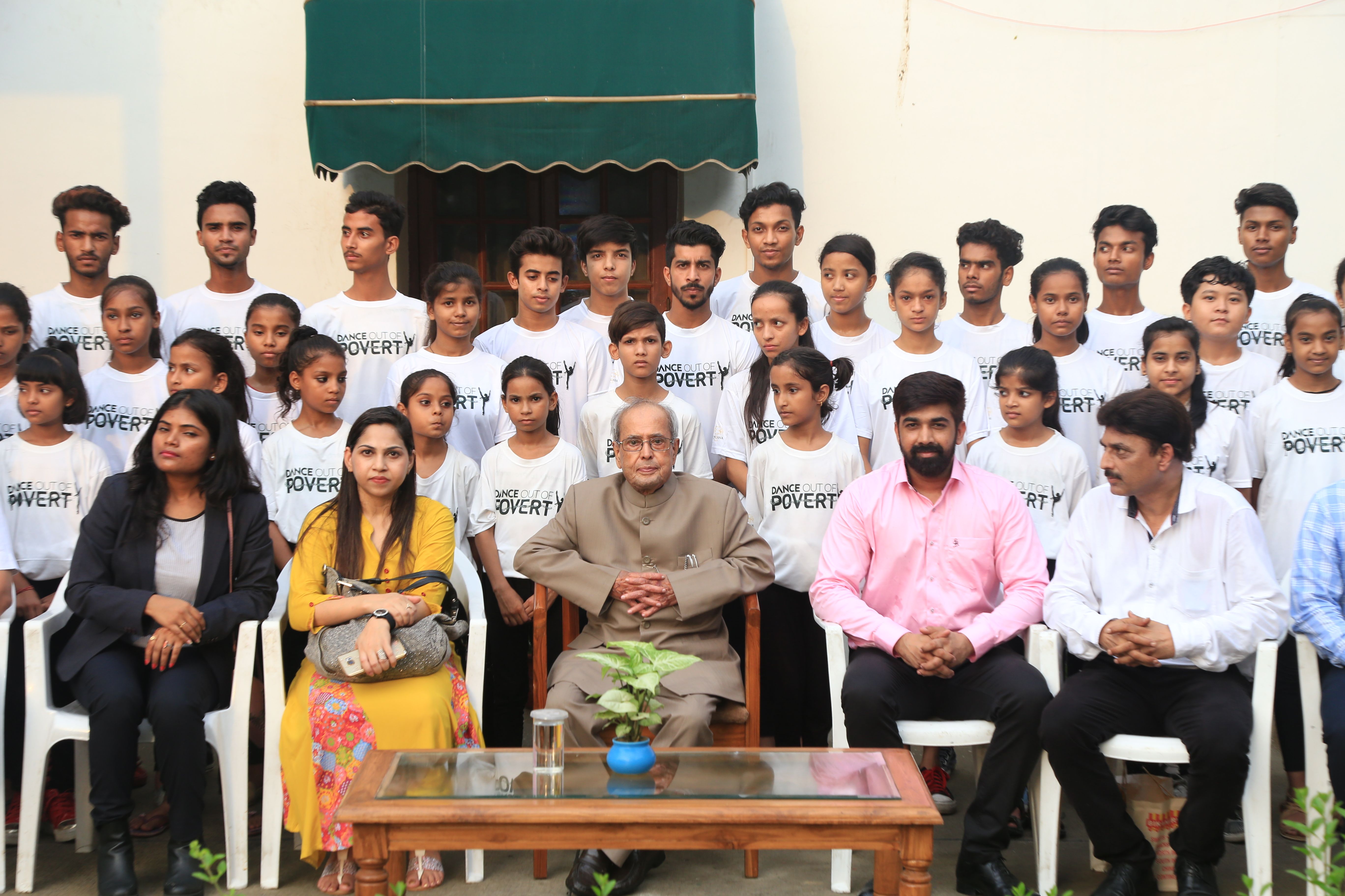 Dance out of poverty team with President Pranab Mukharjee
