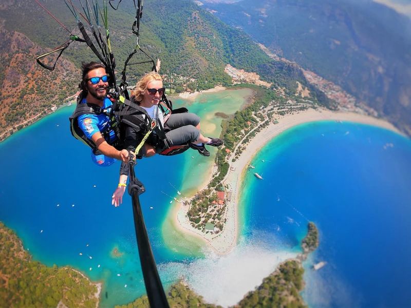 Oludeniz Paragliding: Tandem Flight from Babadag in Fethiye